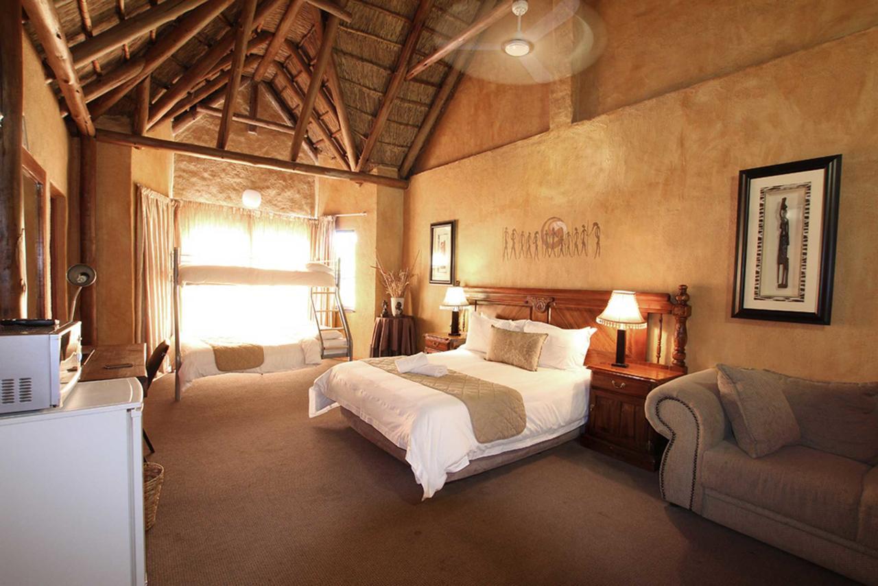 Kuruman Inn Bagian luar foto